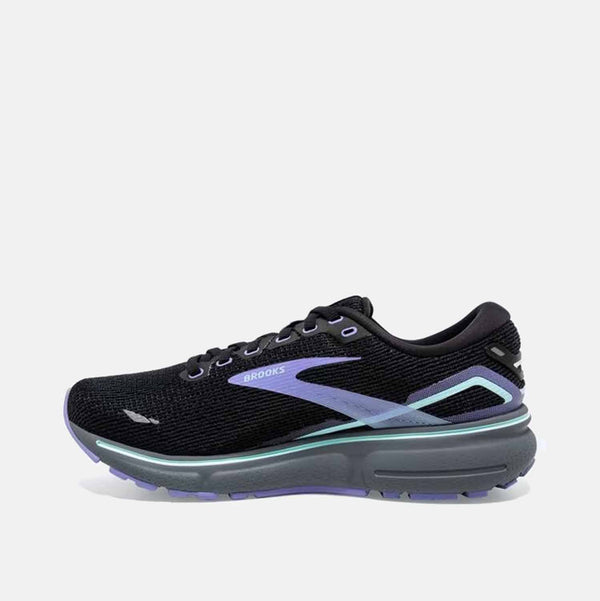 Side medial view of Women's Brooks Ghost 15 Running Shoes.