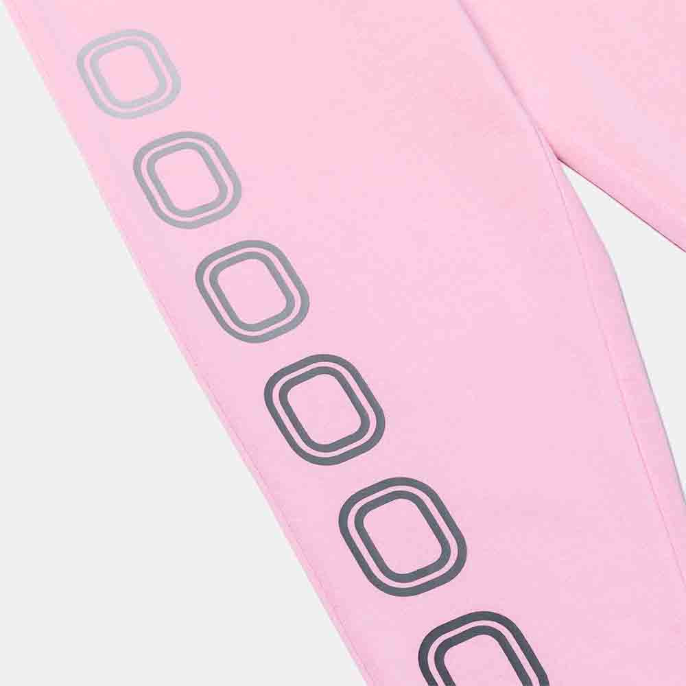 Up close view of pant leg on the Overtime Classic Joggers.