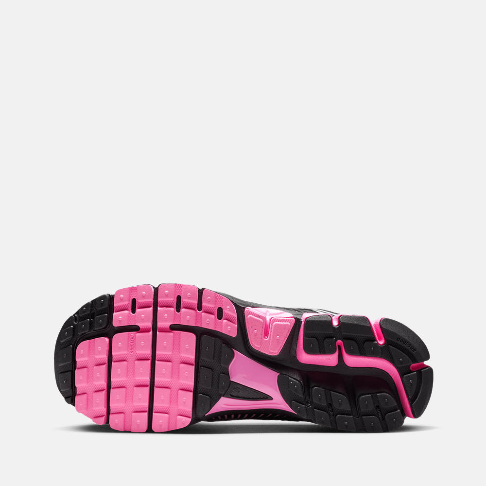 Bottom view of the Nike Women's Zoom Vomero 5.