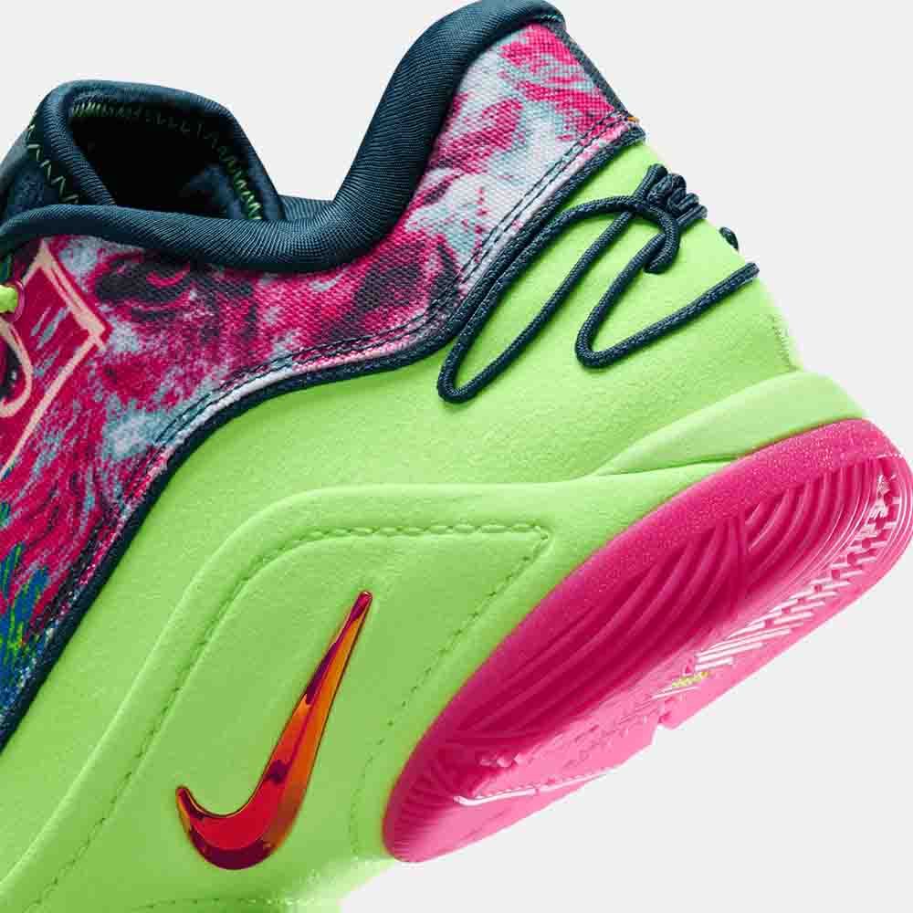 Up close, rear view of the Nike LeBron XXII "Bryce's World".