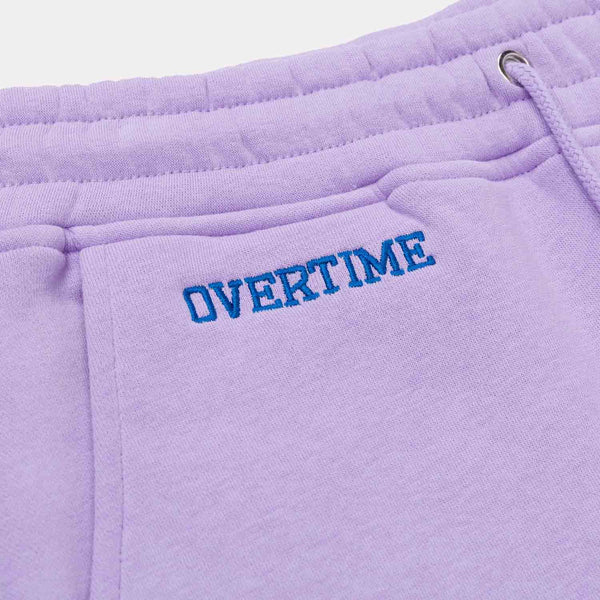 Up close view of the band on the Overtime Classic 24 Jogger.
