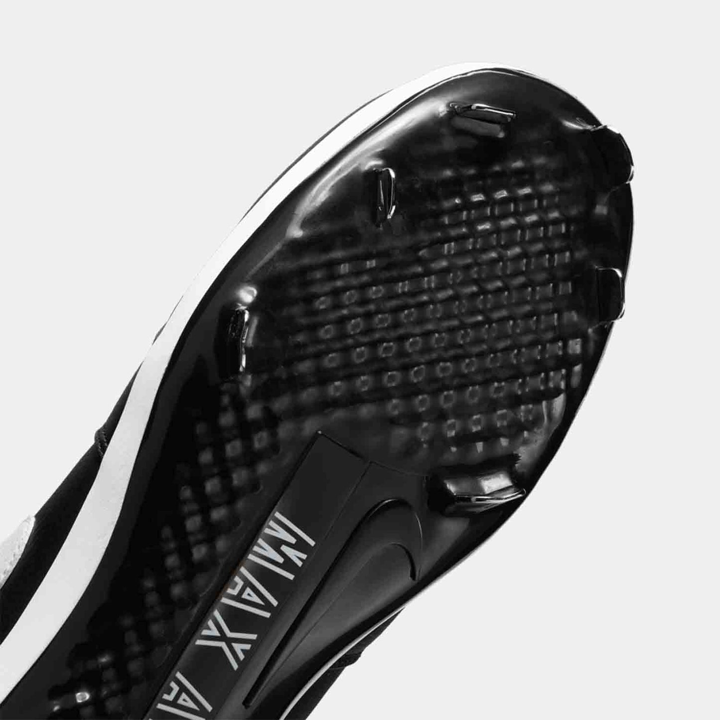 Bottom view of Men's Jordan 1 Retro Metal Baseball Cleats.