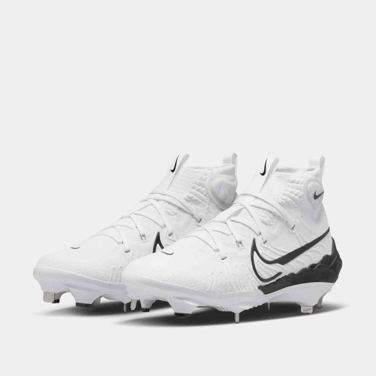 Front view of Men's Nike Alpha Huarache Baseball Cleats.