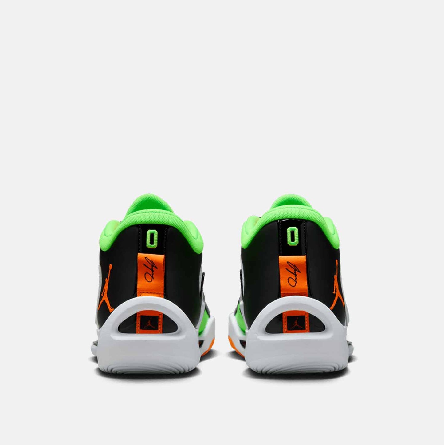 Rear view of Men's Jordan Tatum 1 'Home Team'.