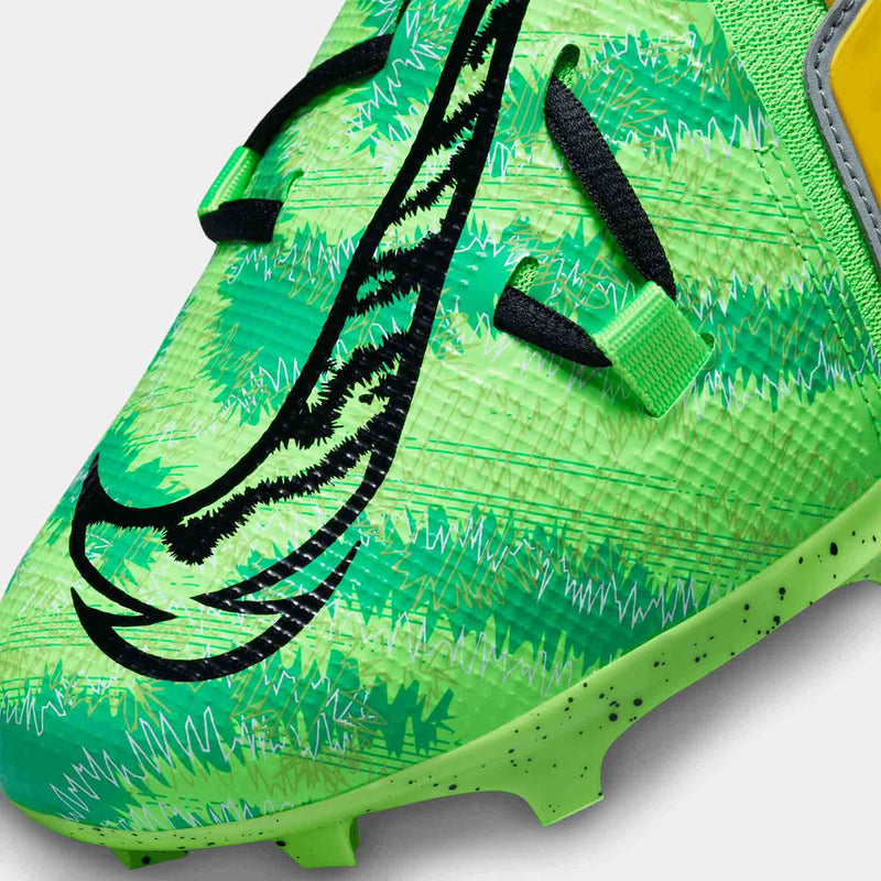 Up close, front view of the Men's Nike Alpha Menace Pro 3 Football Cleats.