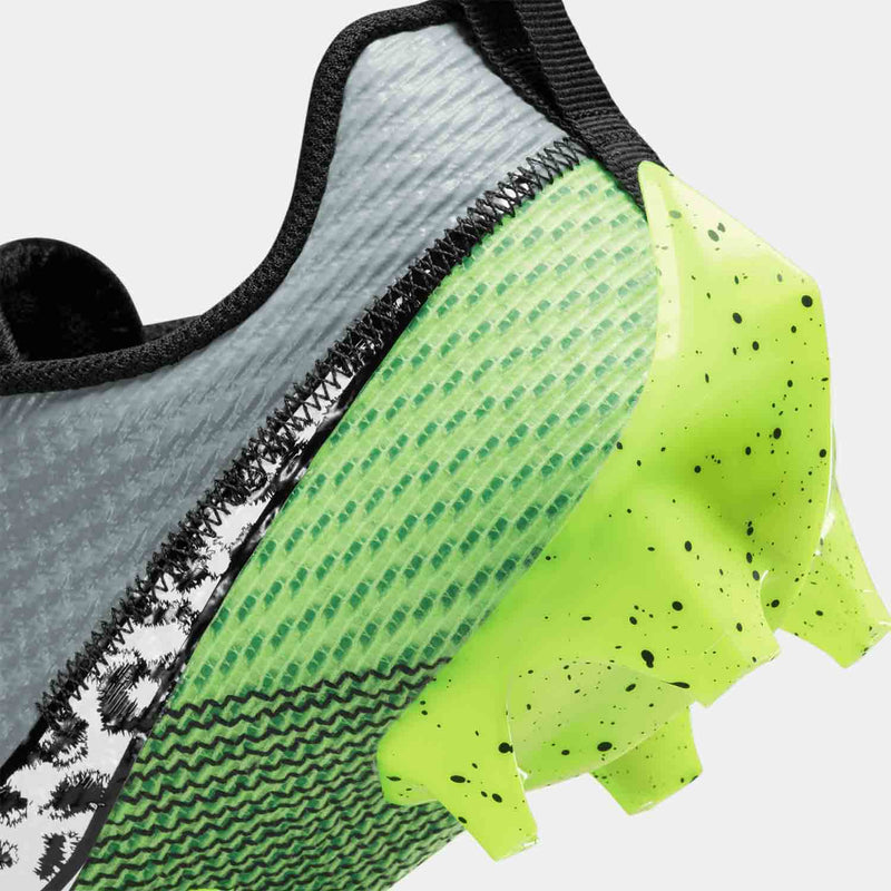 Up close, rear view of the Men's Nike Vapor Edge Speed 360 2 Football Cleats.