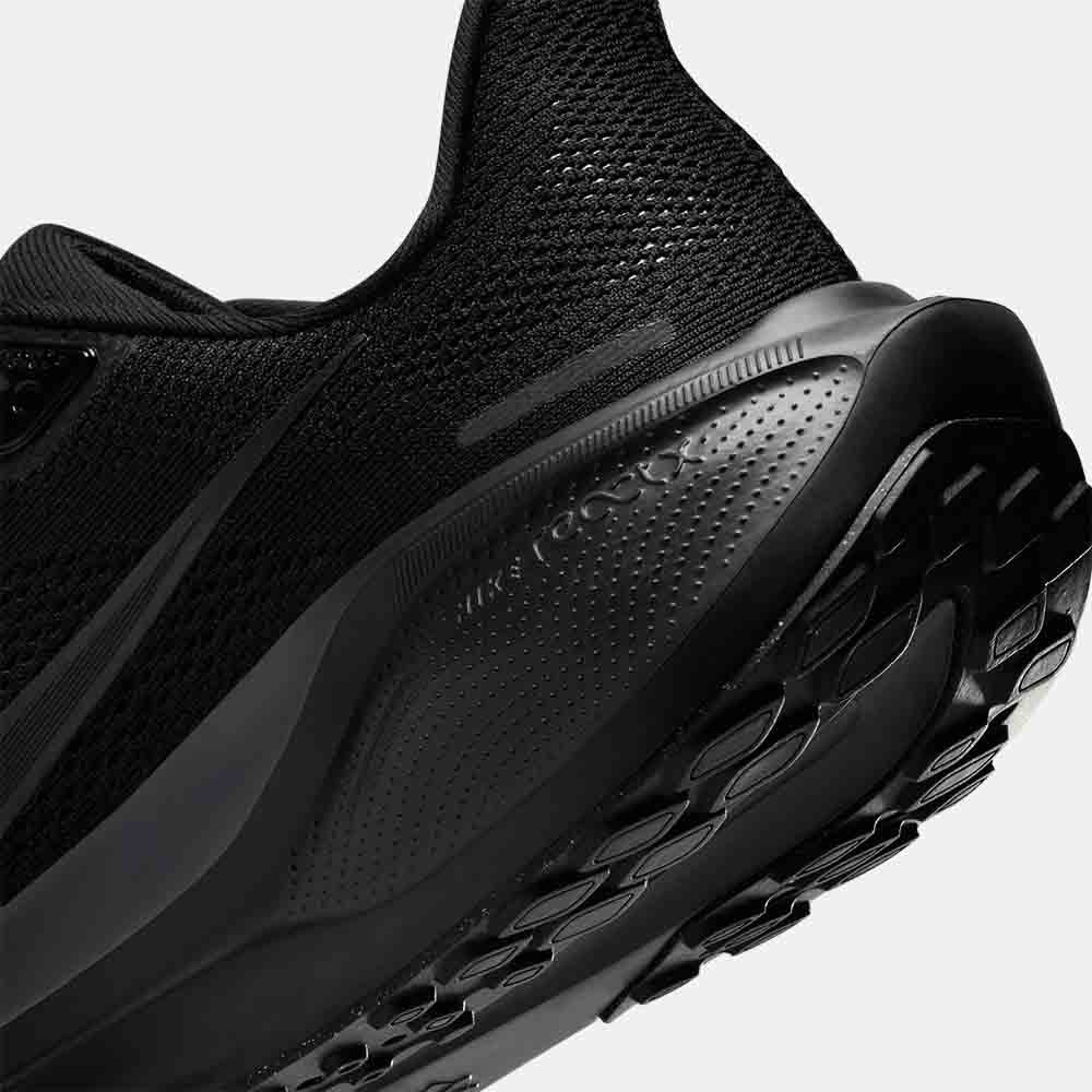 Up close, rear view of the Nike Men's Pegasus 41 Running Shoes.