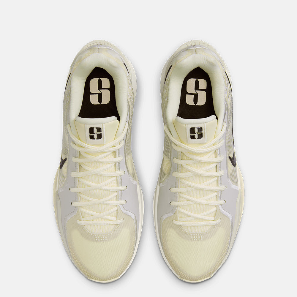 Top view of the Nike Sabrina 2 "Relentless".