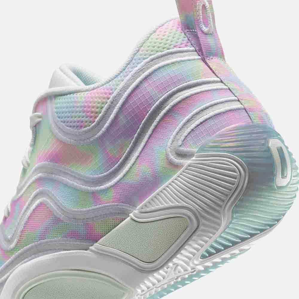 Up close, rear view of the Jordan Tatum 3 "LNY".