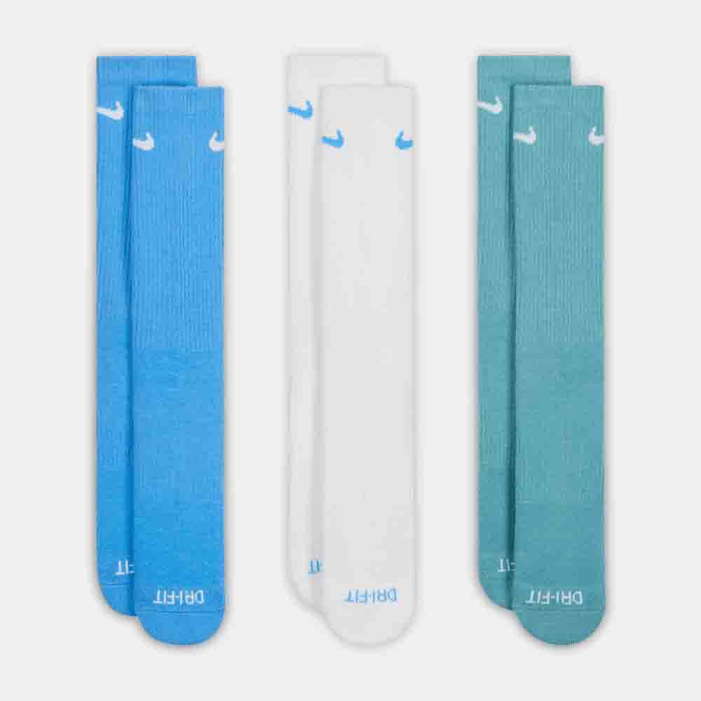 Front view of the Nike Everyday Plus Crew Socks (3 Pairs).