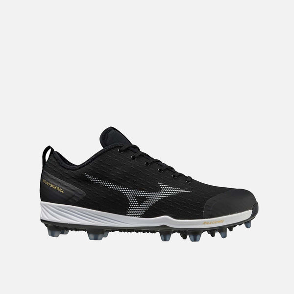 Side view of Mizuno Men's Dominant 4 TPU Molded Baseball Cleats.