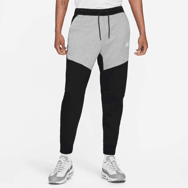Front view of the Nike Men's Sportswear Tech Fleece Jogger.