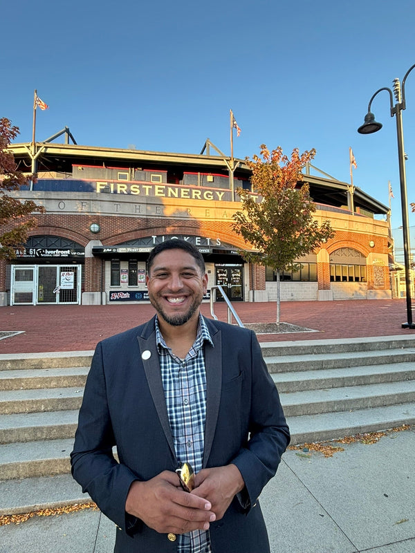 Rick Perez Returns to Reading