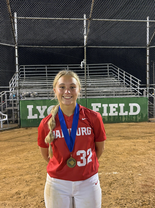 Hamburg pitcher and Jacksonville commit Hailey Strunk