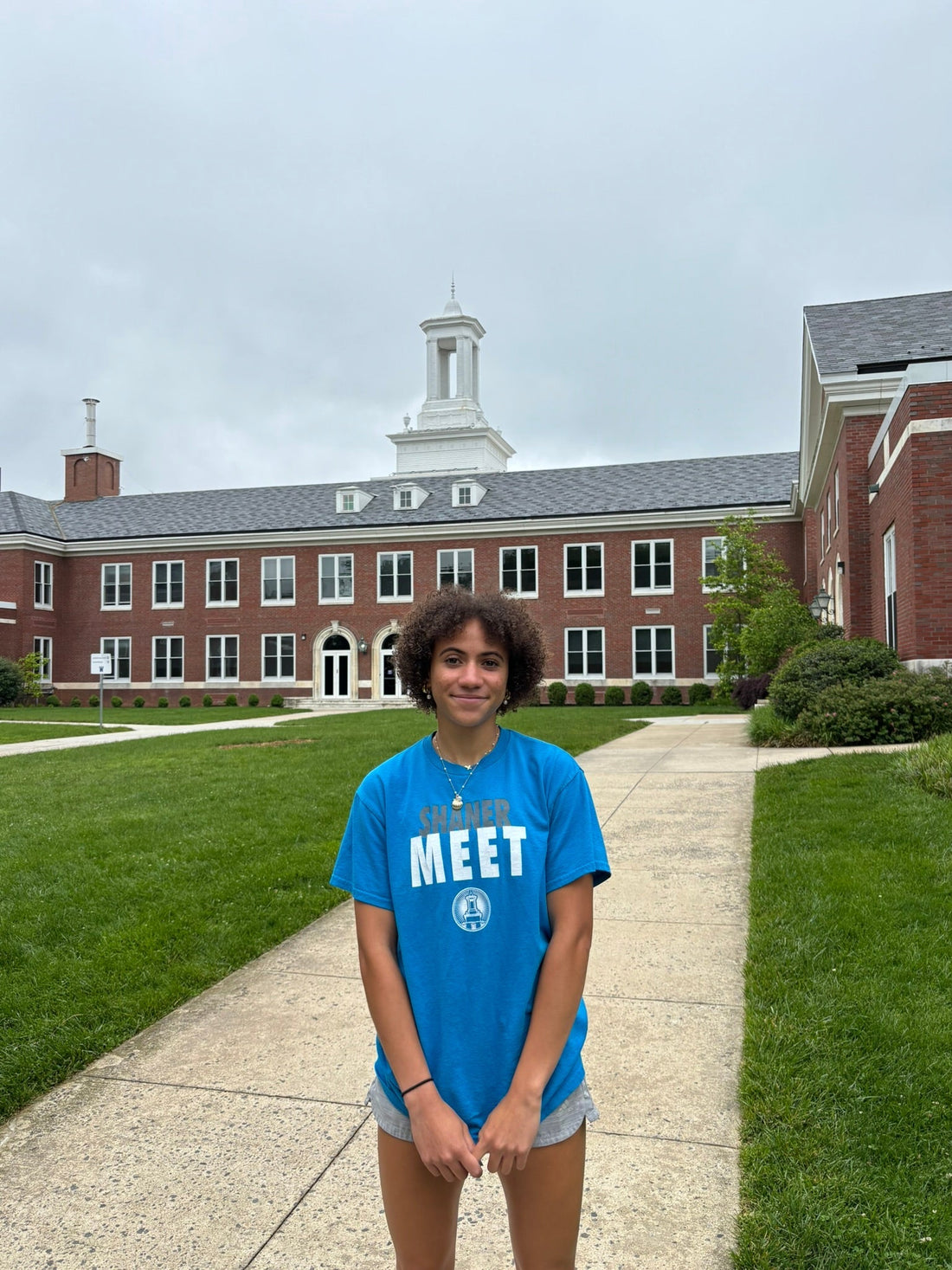 Delaware track commit Alexis Hardy
