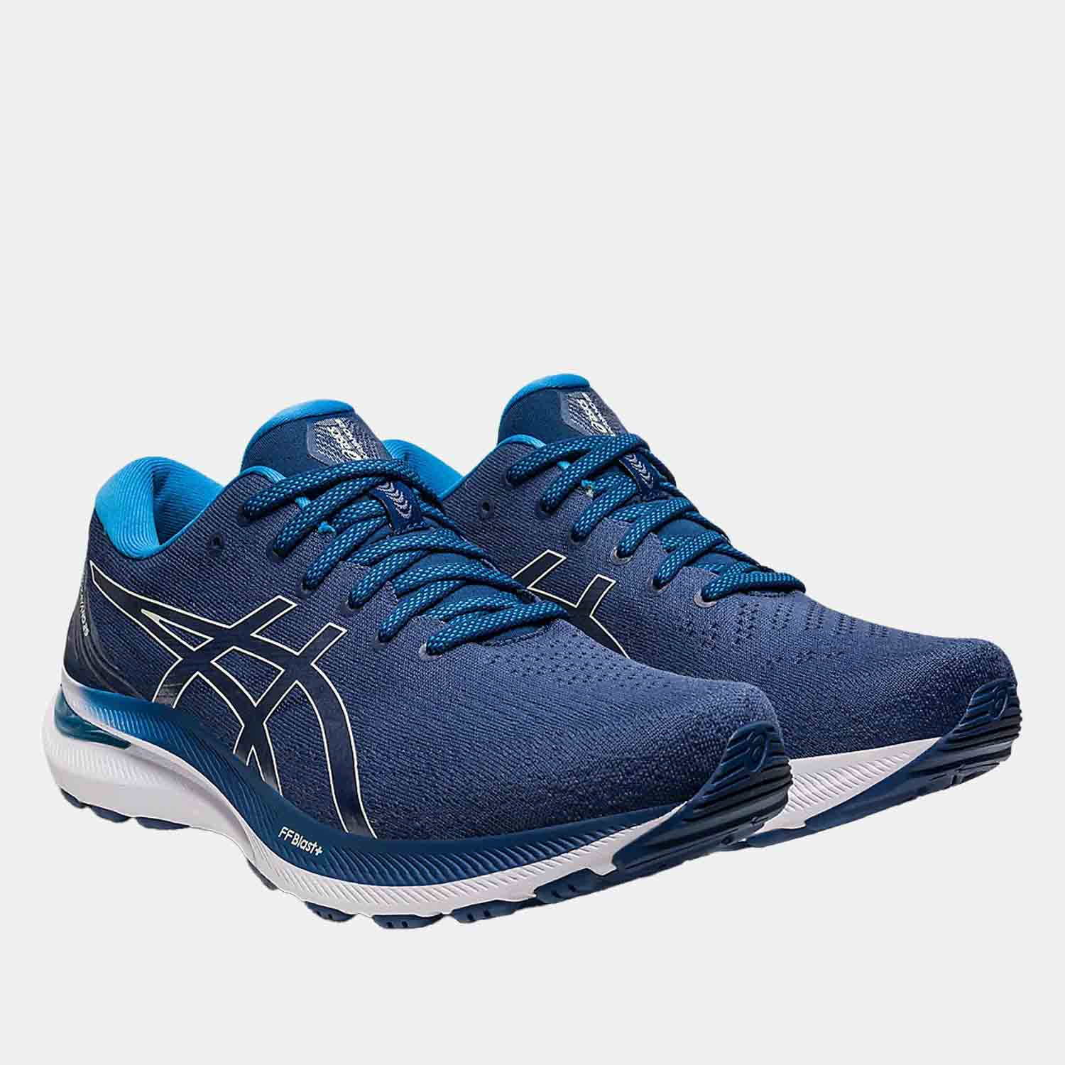 Front view of the Men's Asics Gel-Kayano 29 Running Shoes.