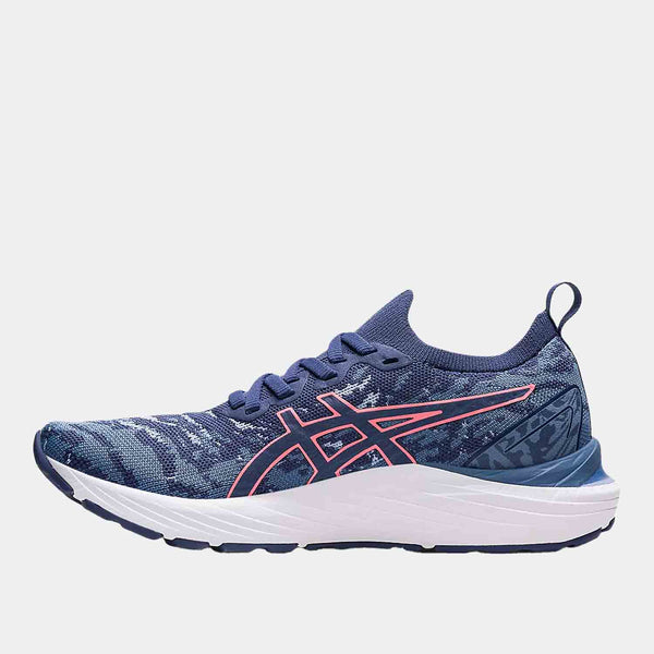 Side medial view of the Women's Asics Gel-Cumulus 23 MK Running Shoes.
