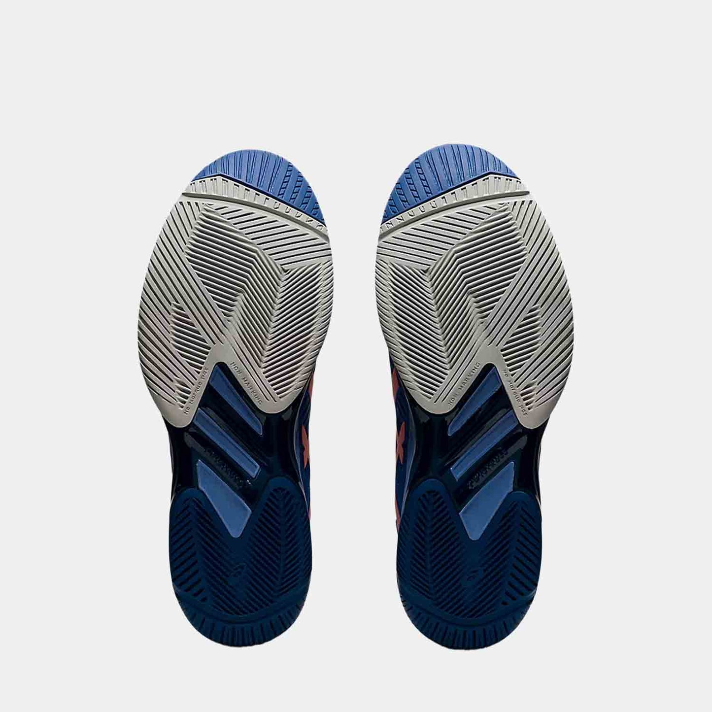 Bottom view of the Men's Asics Solution Speed FF 2.
