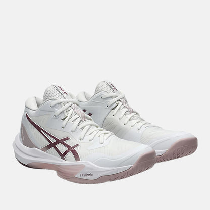 Front view of the Asics Women's Sky Elite FF MT 3 Volleyball Shoes.