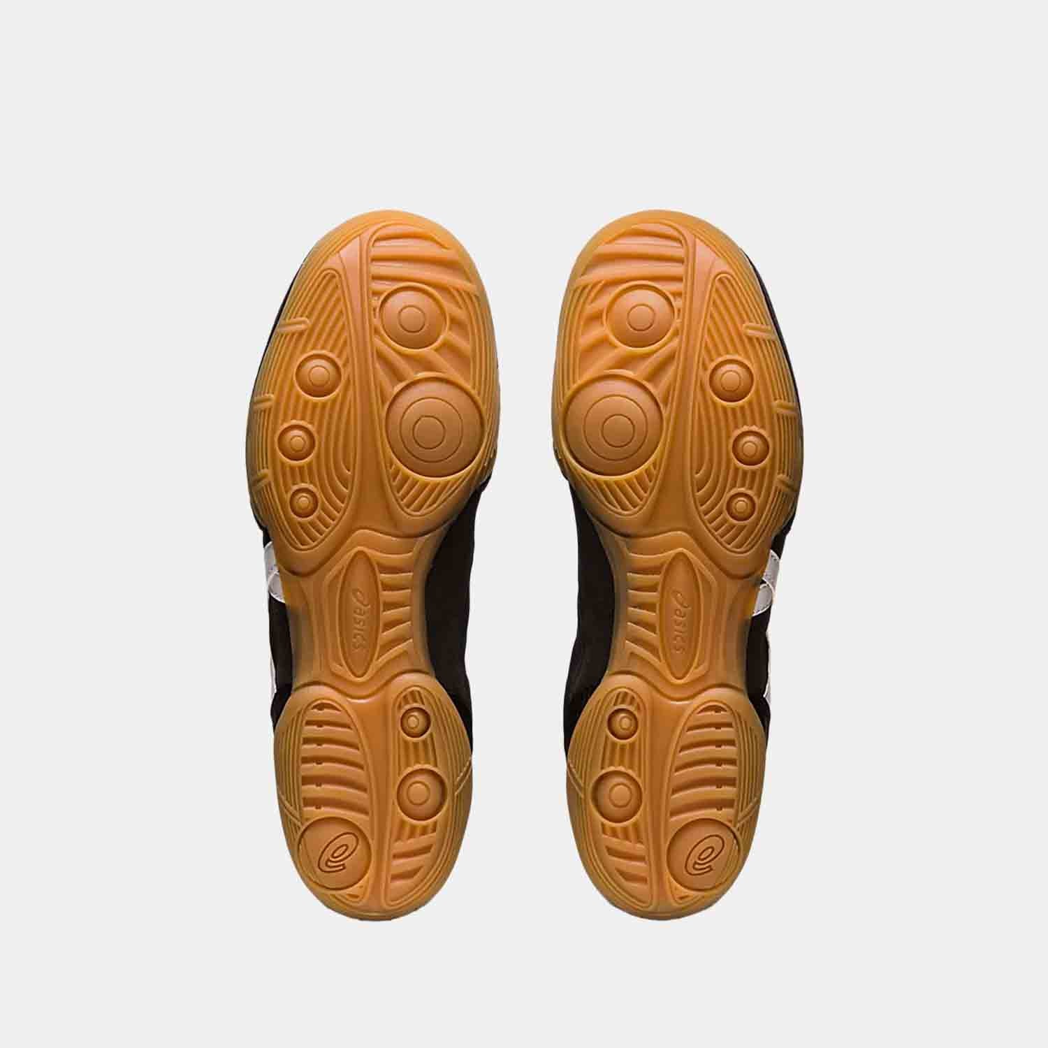 Bottom view of the Asics Men's Matflex 7 'Black White Gum' Wrestling Shoes.