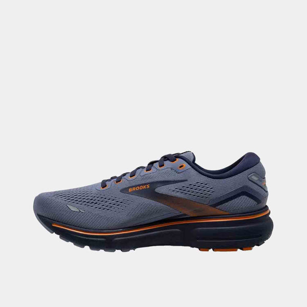 Side medial view of the Men's Brooks Ghost 15 Running Shoes.