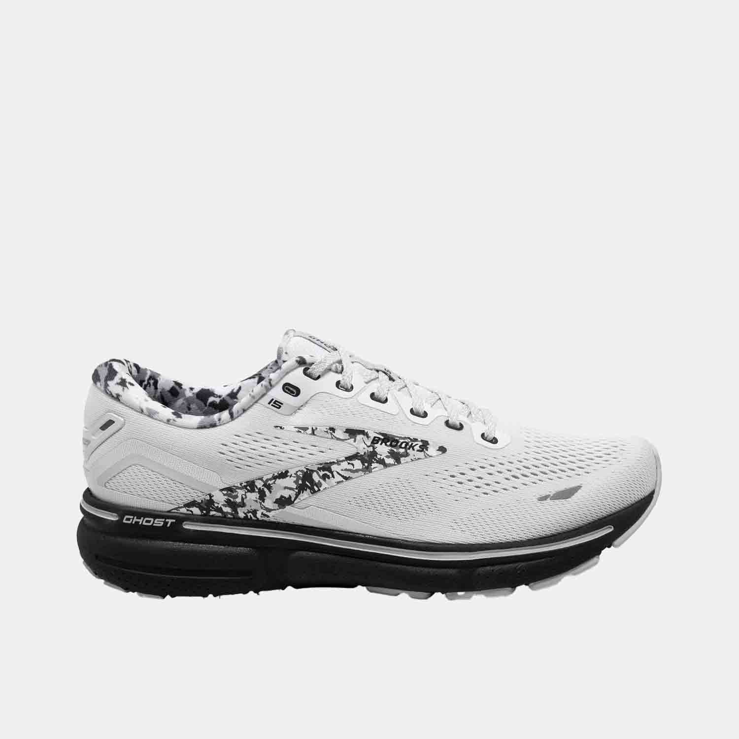 Side view of Women's Brooks Ghost 15 Running Shoes.