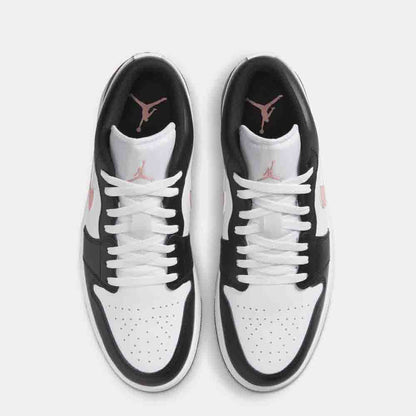Top view of the Air Jordan 1 Low.