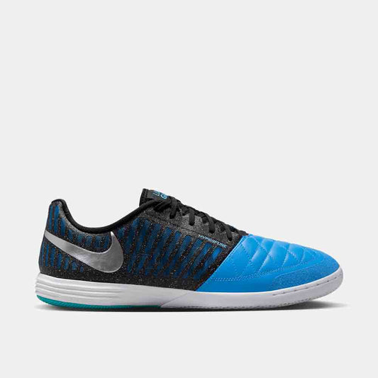 Side view of the Nike Lunargato II Indoor Soccer Shoes.