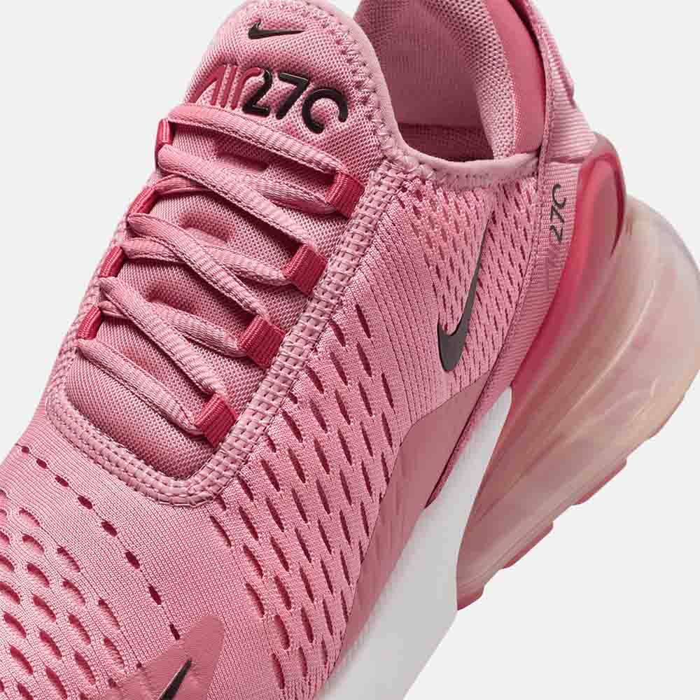 Up close, front view of the Women's Nike Air Max 270.
