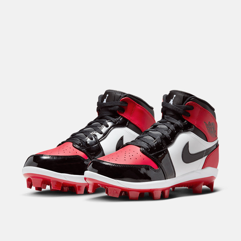 Front/side view of the Men's Jordan 1 Retro MCS Baseball Cleats.