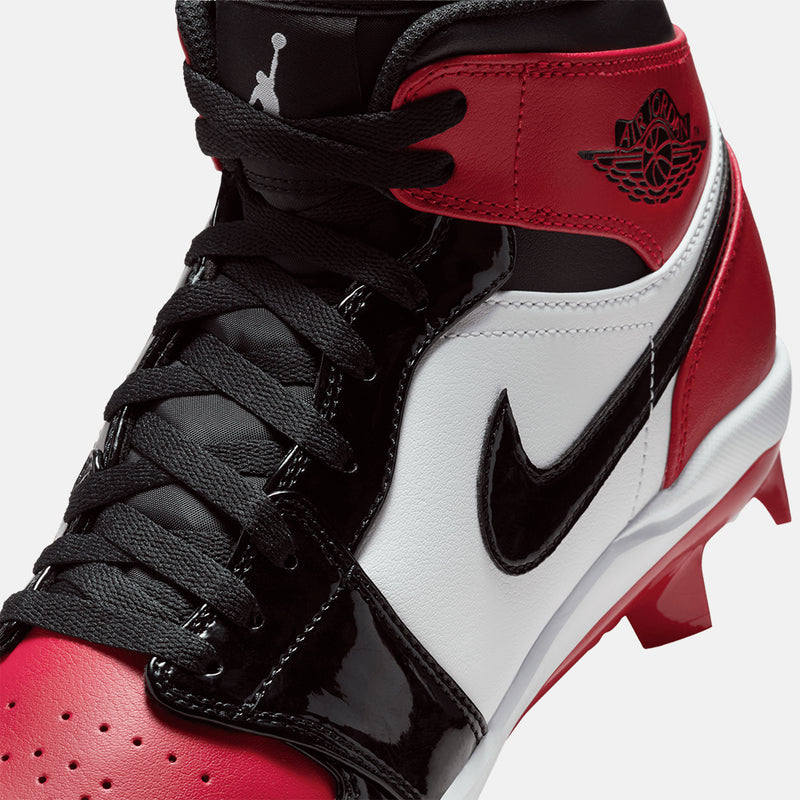 Up close, front view of the Men's Jordan 1 Retro MCS Baseball Cleats.