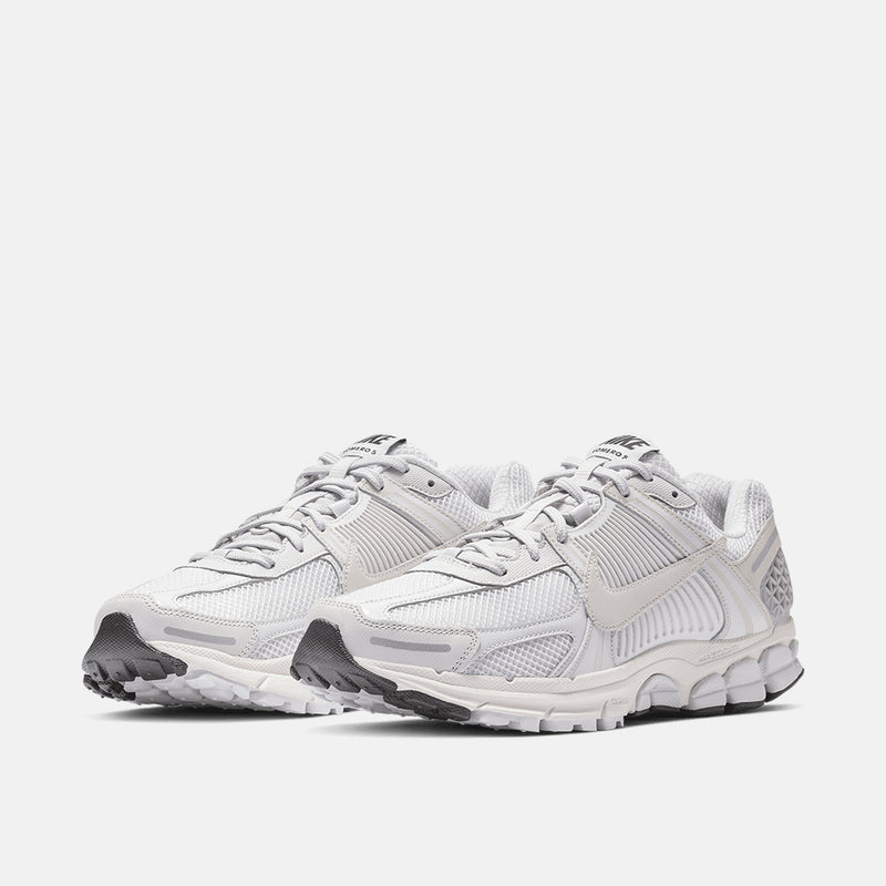 Front/side view of the Nike Zoom Vomero 5.