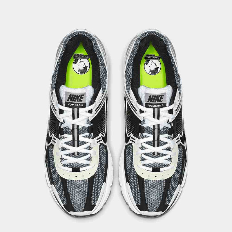 Top view of the Men's Nike Zoom Vomero 5 SE.