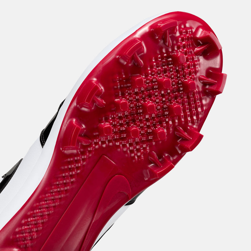 Up close, bottom view of the Men's Jordan 1 Retro MCS Low Baseball Cleats.