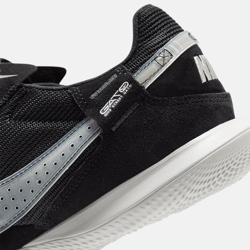 Up close, rear view of the Nike Streetgato Indoor Soccer Shoes.