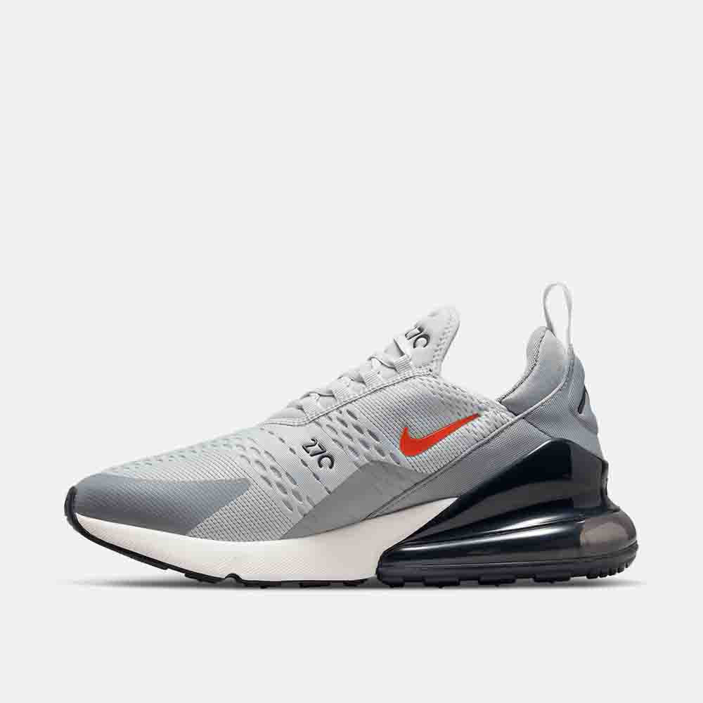 Side medial view of the Men's Nike Air Max 270.