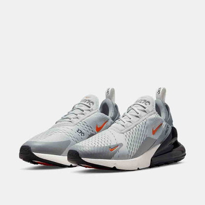 Front view of the Men's Nike Air Max 270.