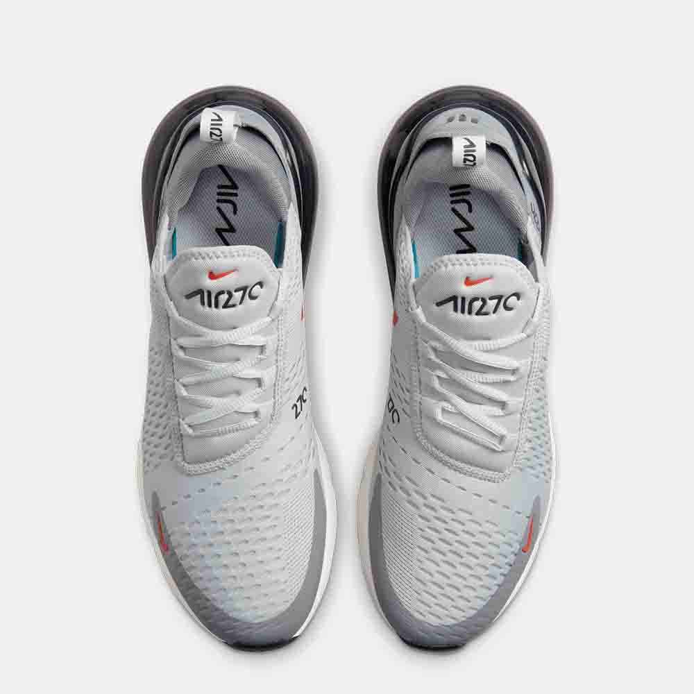 Top view of the Men's Nike Air Max 270.