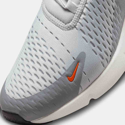 Up close, front view of the Men's Nike Air Max 270.