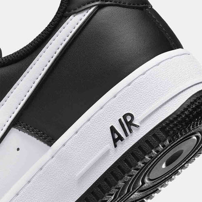 Up close, rear view of the Men's Nike Air Force 1 '07.