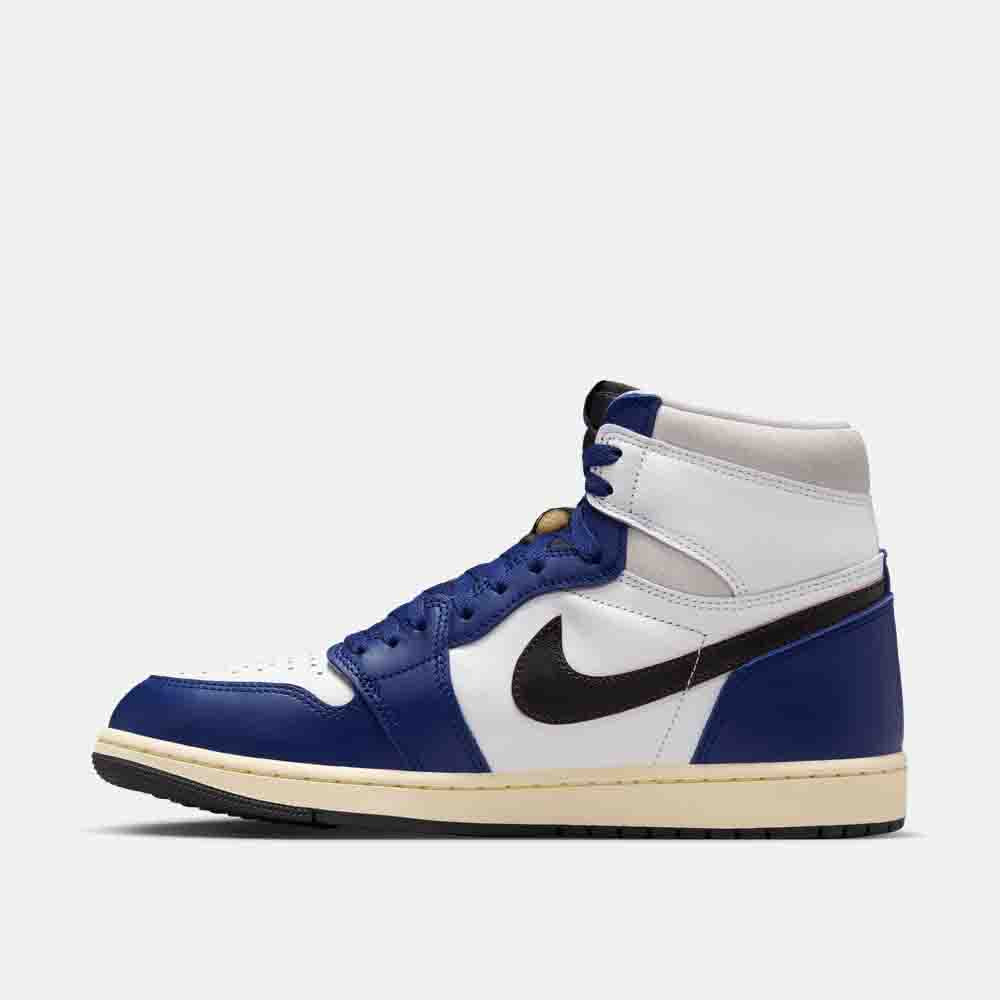 Side medial view of the Air Jordan 1 High OG "Rare Air".