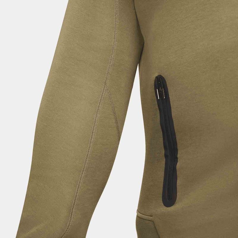 Up close view of zip up pocket on the Men's Nike Sportswear Tech Fleece Full-Zip Hoodie.