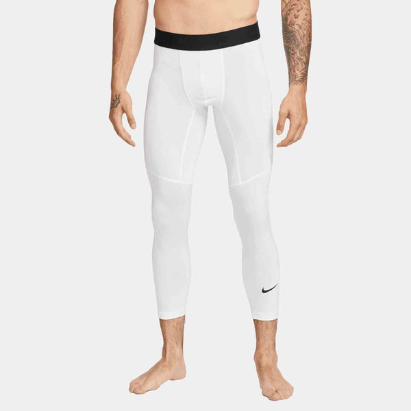 Front view of the Men's Nike Dri-FIT 3/4-Length Fitness Tights.