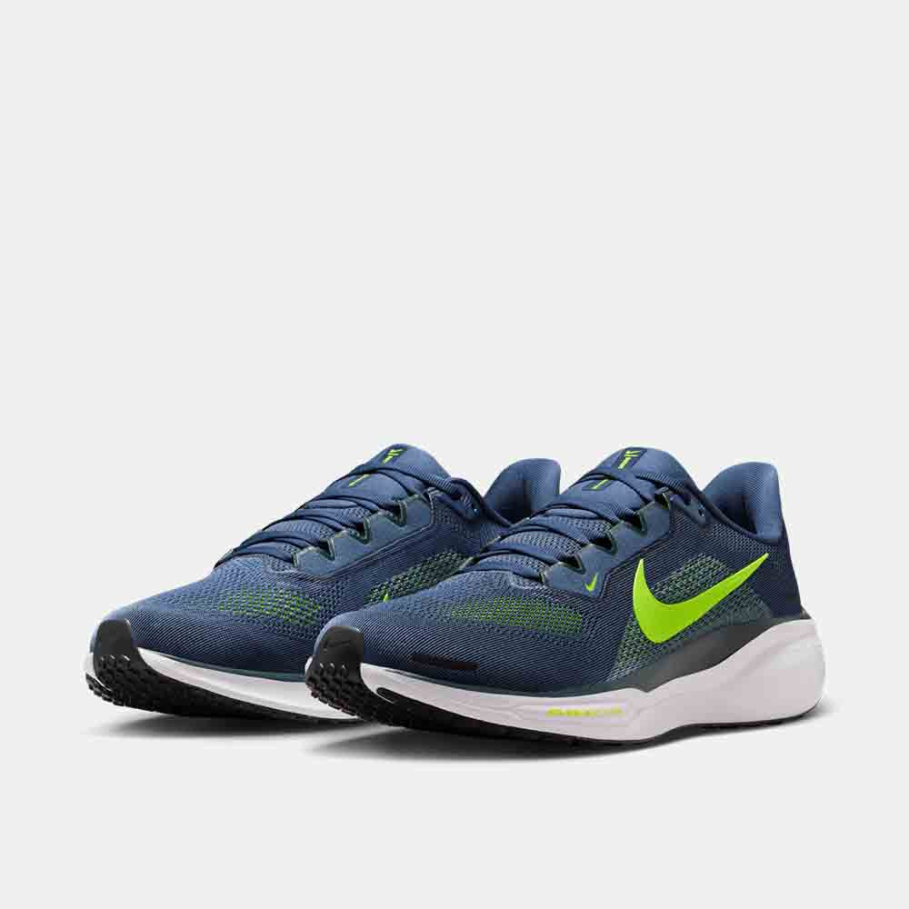 Front view of the Men's Nike Air Zoom Pegasus 41.
