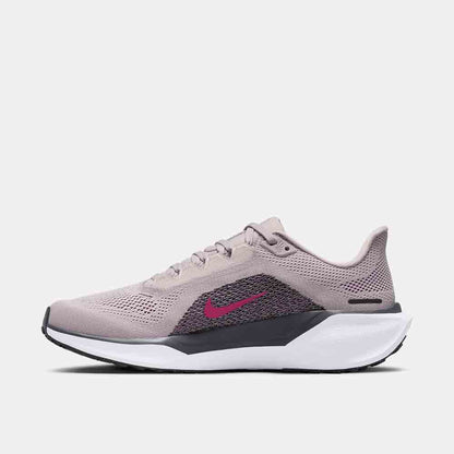 Side medial view of the Women's Nike Pegasus 41.