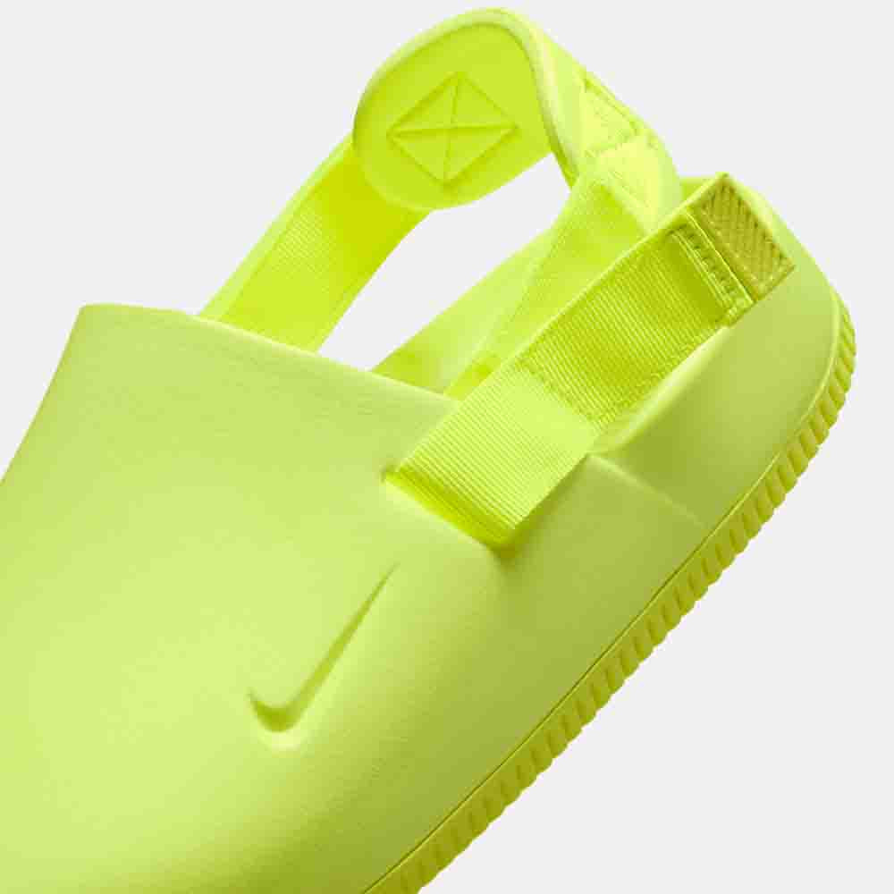 Up close, front view of the Men's Nike Calm Mules.