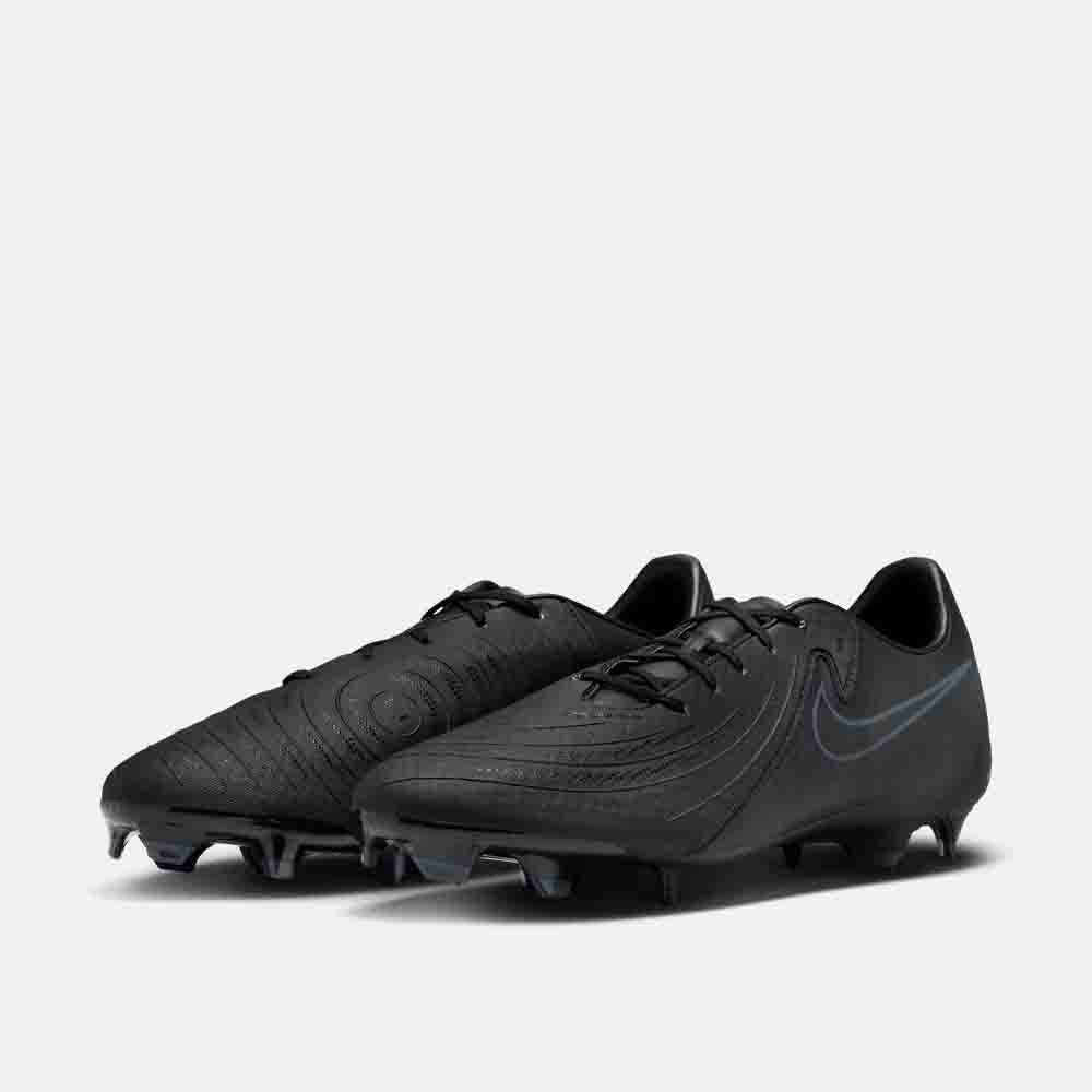 Front view of the Nike Phantom GX 2 Academy Soccer Cleats.