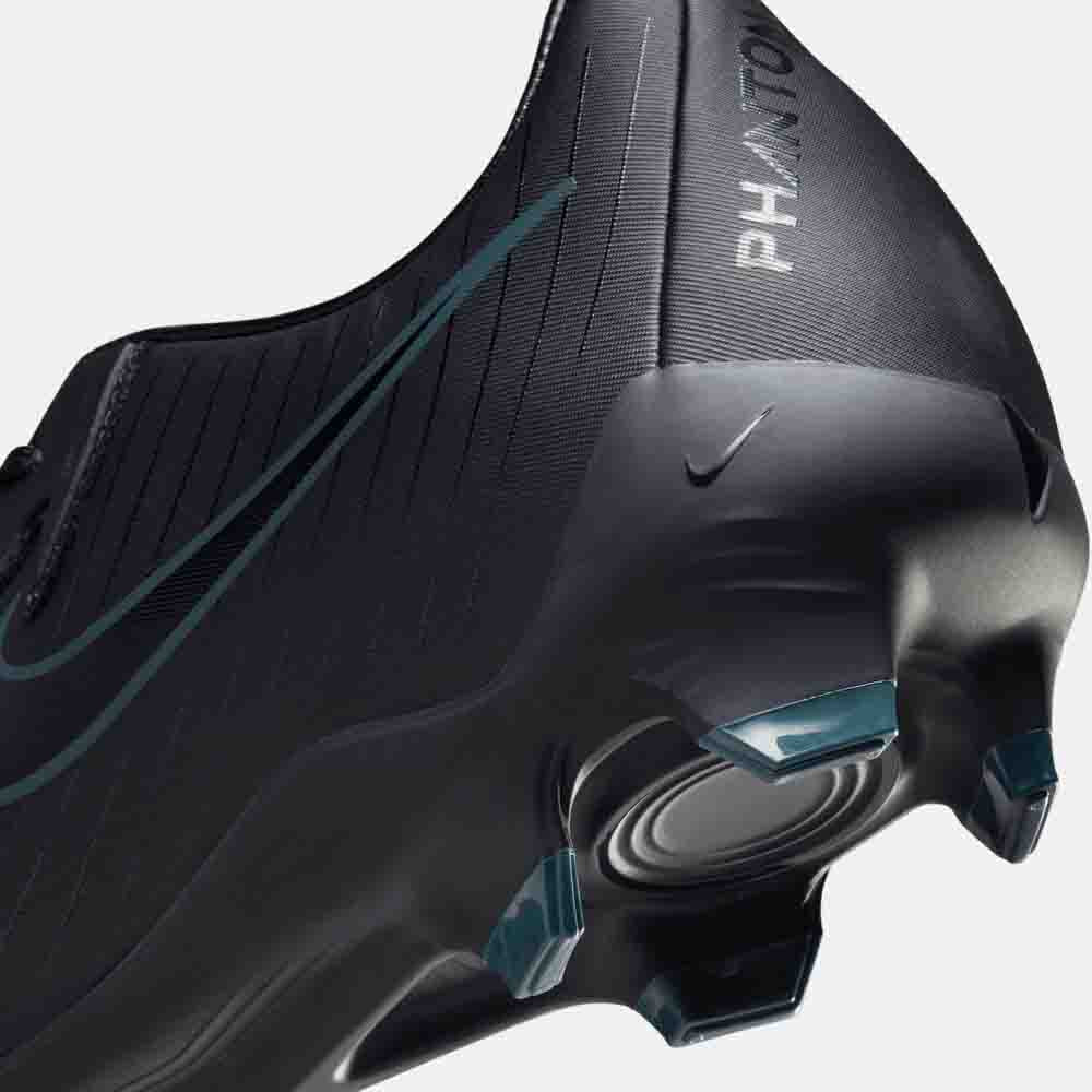 Up close, rear view of the Nike Phantom GX 2 Academy Soccer Cleats.