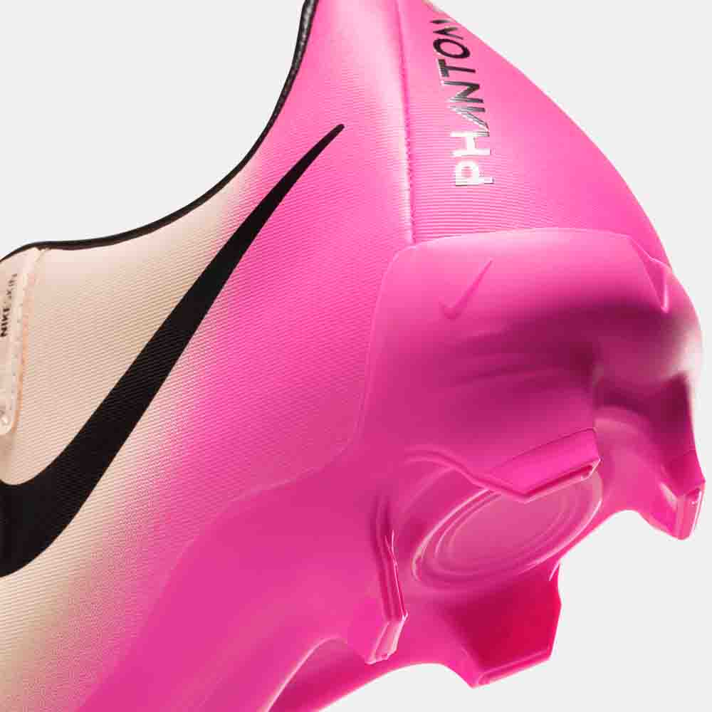 Up close, rear view of the Nike Phantom GX 2 Academy Soccer Cleats.
