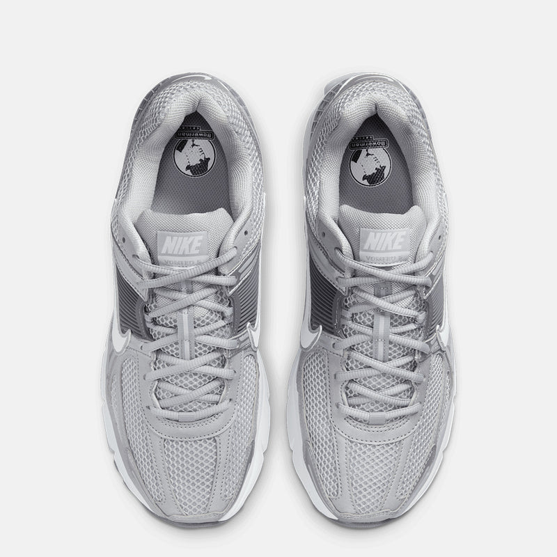 Top view of the Nike Zoom Vomero 5.